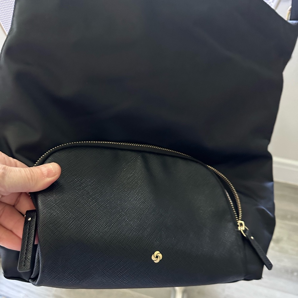 Samsonite convertible backpack EUC 14” x 14” x 4”